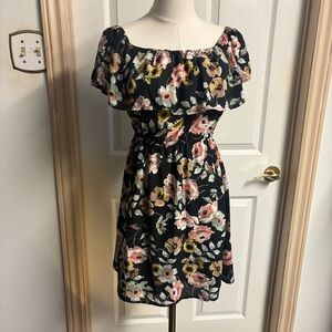 Cupcakes and Cashmere Floral Off-Shoulder Summer and Spring Dress